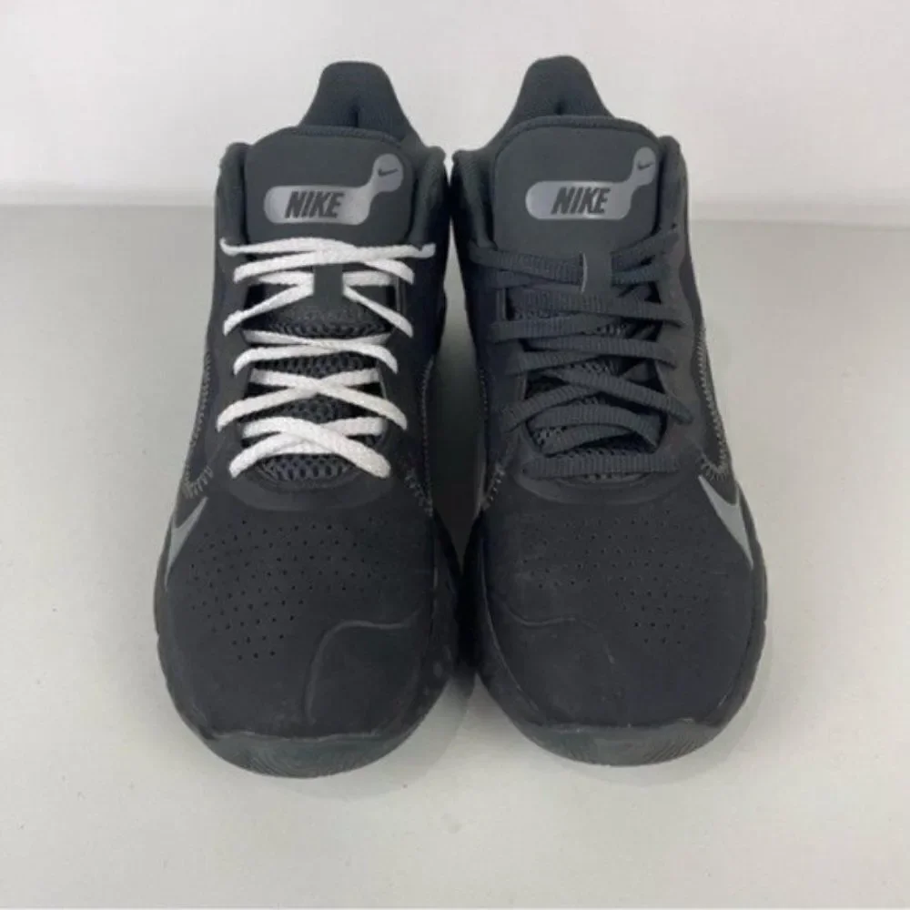 Nike renew elevate